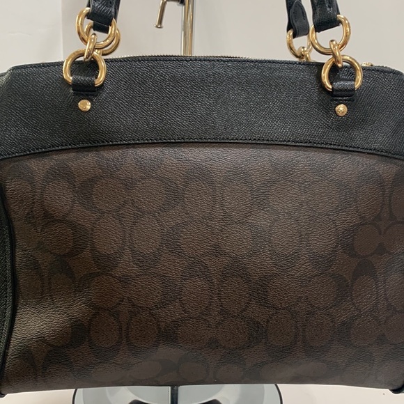 Like New Coach - Picture 4 of 7